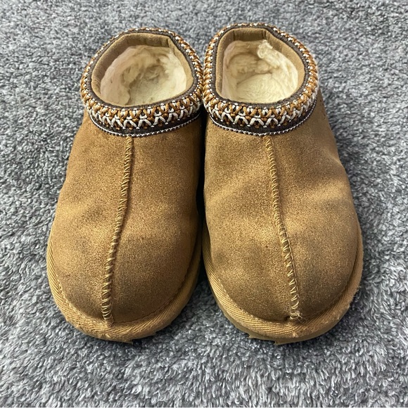 Kids UGG Tasman slippers size 12 - Picture 2 of 7